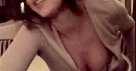 Selena Gomez Possible Nip Slip Imgur