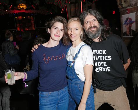 Susan Sarandon Gaby Hoffmann And Alexa Chung Party For Bernie Sanders At