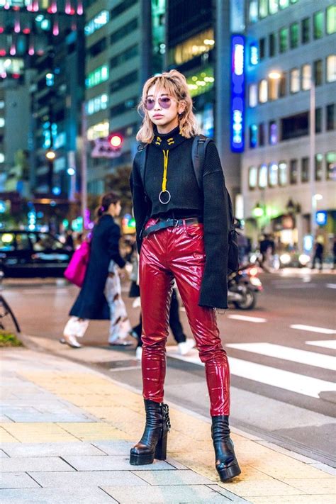 The Best Street Style From Tokyo Fashion Week Spring 2019 Vogue Harajuku Fashion Street