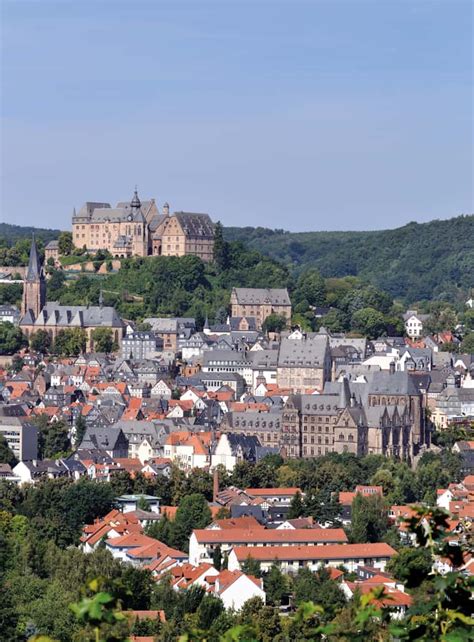 Das sind 109 höhenmeter, zwei aufzüge, 400 treppenstufen und jede menge sehenswertes. Marburg Stadt + Land an der Lahn - Reiseziele Deutschland