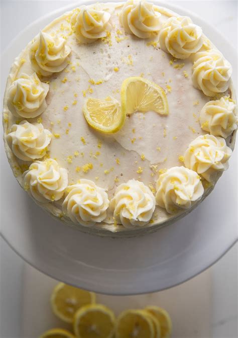 Lemon Cake With Lemon Buttercream Frosting Laurens Latest