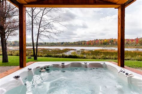 Top 12 Romantic Cabins In Michigan With Hot Tubs Cabin Trippers