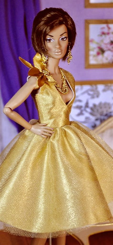 Pin By 🏦⚜teryl⚜🏦 On Dolls Gold Doll Dress Beautiful Dolls Fashion
