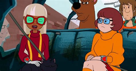 Coming Out The Glass Closet Velma Is Officially A Lesbian In New Scooby Doo Film Trendradars