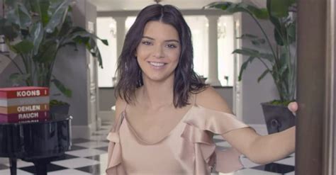 Kendall Jenners Vogue 73 Questions Video Popsugar Celebrity