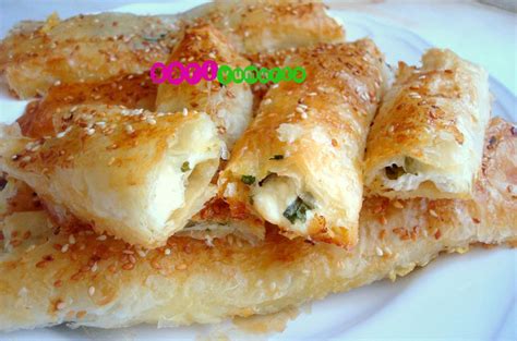 Baklava Yufkasından Peynirli Börek