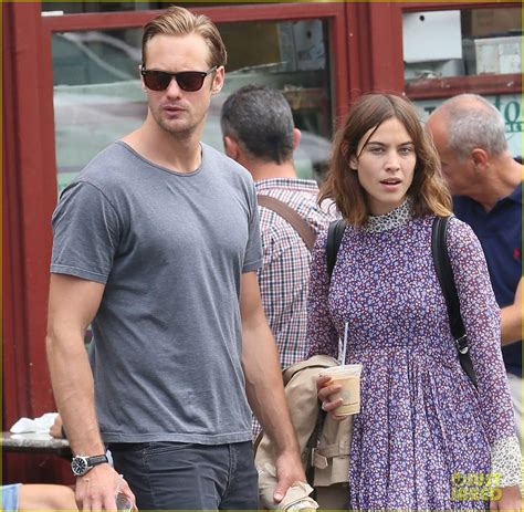 Alexa chung was a picture of happiness as she cuddled up to boyfriend alexander skarsgard on new year's day. Alexander Skarsgard & Alexa Chung Couple Up for Coffee ...