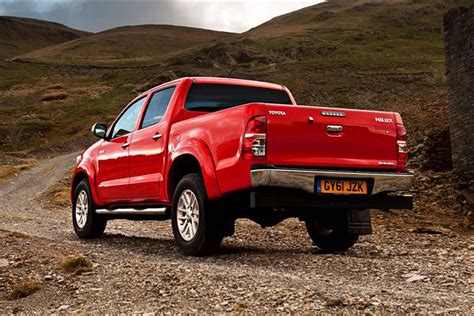 Toyota Hilux Pickup Review 2005 2016 Parkers