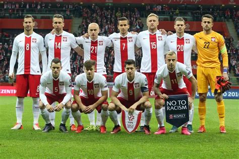 Reprezentacja polski, polska ekstraklasa, polscy piłkarze za granicą. Reprezentacja Polski awansowała w najnowszym rankingu FIFA ...