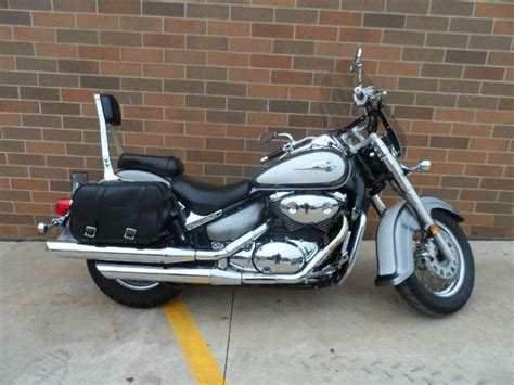 Suzuki company produces sports universal weight bikes that are ideal for driving both overloaded city traffic and beyond. 2003 Suzuki Volusia 800 For Sale - Car View Specs