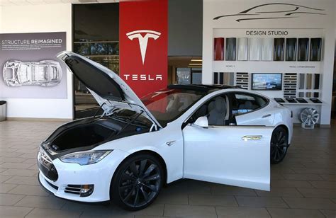 Tesla To Recall 135000 Vehicles Over Computer Issue Ibtimes