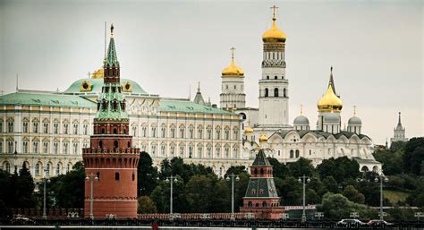 How The Kremlin Learned To Defeat Its Opposition Carnegie Europe