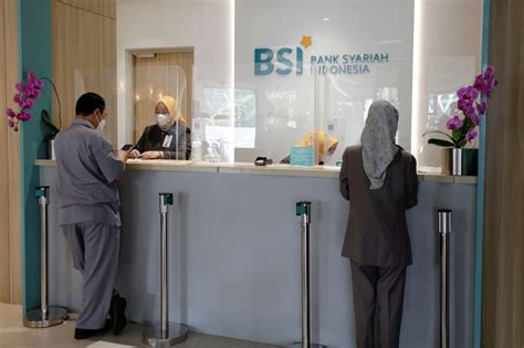 In Indonesian Banking Rise In Religious Conservatism Ripples Across