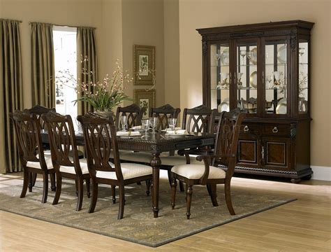 The word classic does not mean old and outdated. Rich Cherry Finish Classic Dining Room Table w/Optional Items