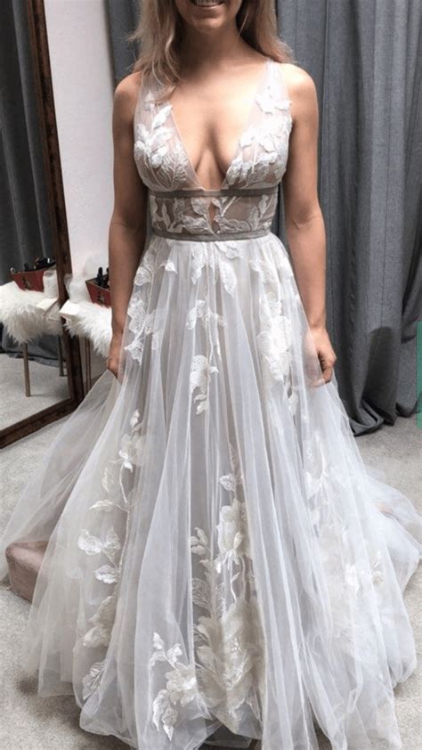too much cleavage for a wedding my bridesmaid thinks so 🙄 r weddingdress