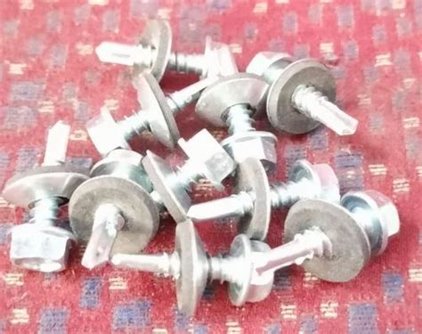 Mild Steel Self Drilling Screw For Roofing Size M At Rs Piece In