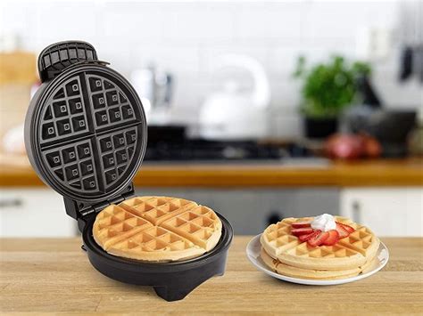 5 Best 4 Round Mini Belgian Waffle Maker To Use In 2022 Picks