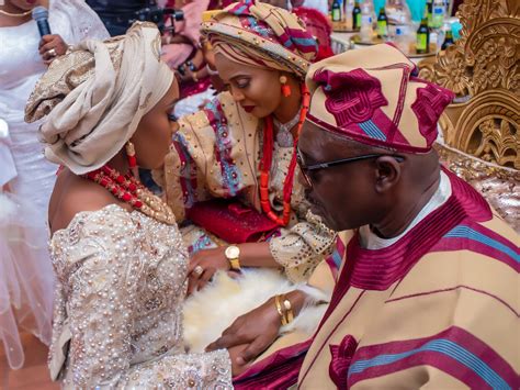 Engagement Styles For Bride In Nigeria Kenjutaku