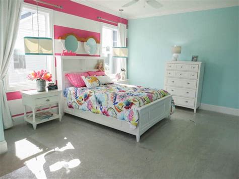 Accent walls are your spot to get creative! Amazing Accent Wall Ideas That You Will Want to Try