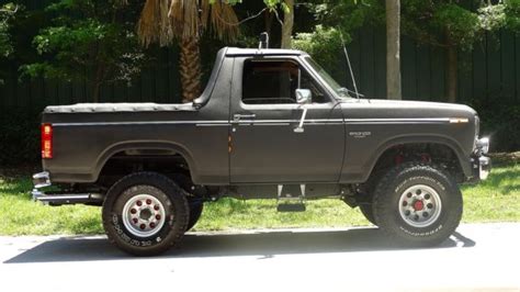 1985 Ford Bronco Xlt Edition Customized Restoration Fun Suv Great Tail