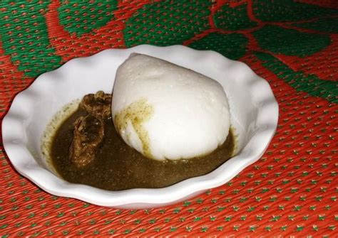 It is a thick pudding prepared from a local rice or maize or millet that is soft and sticky. Tuwon Shinkafa / Easy Way To Make Tuwon Shinkafa Rice ...