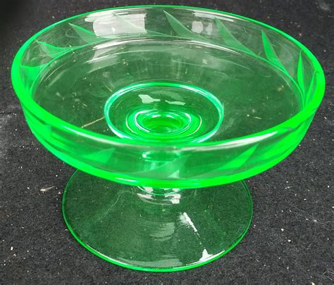 Kitchen Dining GREEN DEPRESSION Glass 3 Footed Dish Vaseline Uranium