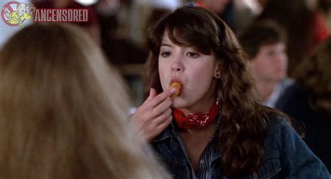 naked phoebe cates in fast times at ridgemont high