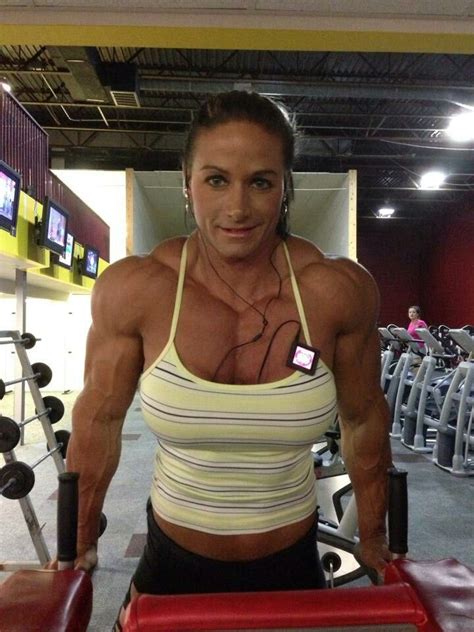 Pin By Christopher Kroon On Female Fitness Muscular Women Muscle Women Body Building Women