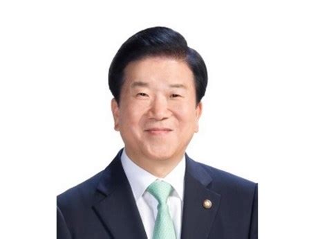 Báo nhật bàn về sự vắng bóng của chủ tịch quang. Chủ tịch Quốc hội Hàn Quốc bắt đầu thăm chính thức Việt Nam | Chính trị | Vietnam+ (VietnamPlus)