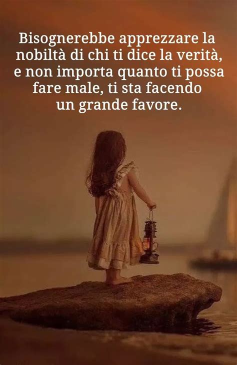Non è mai possibile trovarsi d'accordo con tutti su tutto, e chi non si schiera mai a parer mio nasconde l'inconscia paura di non essere amato se si esprime contro, oppure è semplicemente un opportunista. Pin di lu su aforismi | Citazioni, Citazioni sagge ...