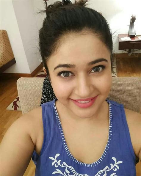 Pin On Actress Selfi