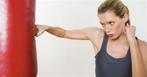 Top 10 Health Benefits Of Kickboxing For Fitness 2020 Health Cautions