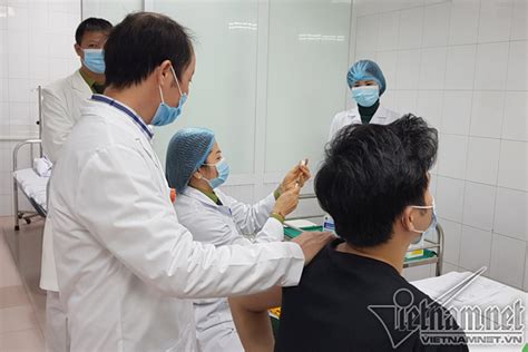 Jul 13, 2021 · hơn 12.000 người tình nguyện an toàn sau khi hoàn thành tiêm thử nghiệm vắc xin nanocovax giai đoạn 3. Việt Nam tiêm vắc xin Nanocovax mũi 2 cho 20 người ...