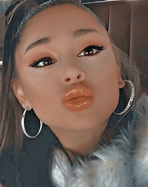 Ariana Grande Aesthetic Pictures Its Where Your Interests Connect