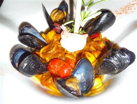 Seafood Pasta With Mussels And Cherry Tomatoes Seafood Pasta Mussels