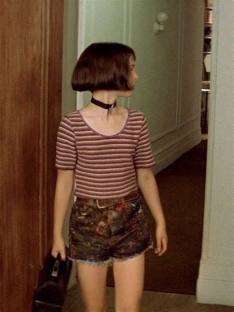 Actor natalie portman, who rose to stardom at the age of 13 with assassin drama 'leon: mathilda's outfits in léon: the professional | Natalie ...