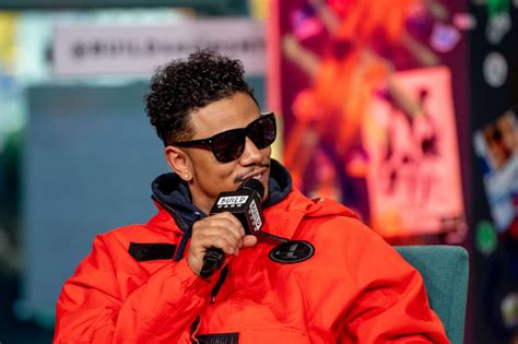 Lil Fizz Shows His Butt Offliterally And Twitter Is Flabbergasted