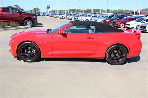 Pre Owned 2017 Chevrolet Camaro 2lt 2d Convertible In Longview A4100
