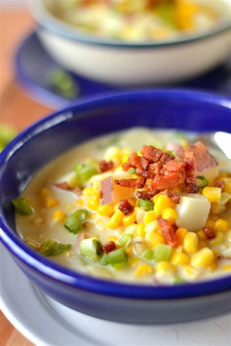 Deglaze the pot with 1 cup red wine and let it come to a boil. Cream of Corn Soup with Bacon