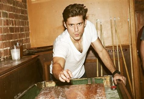 Enjolras The Chief Aaron Tveit Aaron Graceland Usa