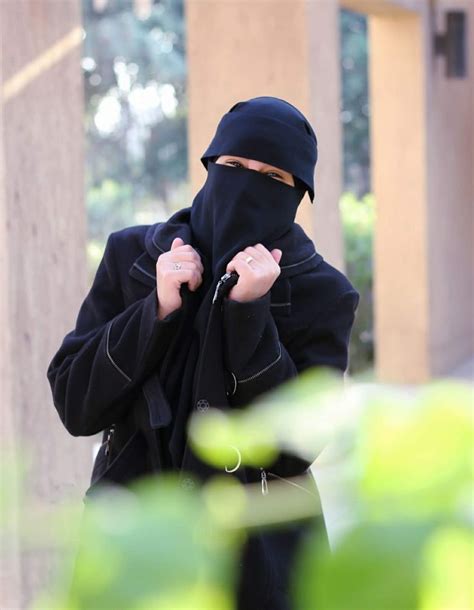 Pin By Nasreenraj On Beautifull Niqabis Girl Hijab Muslim Women Niqab Fashion