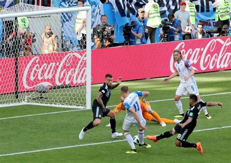 World Cup 2018 Iceland Hold Argentina To 1 1 Draw As Messi Misses Penalty New Straits Times