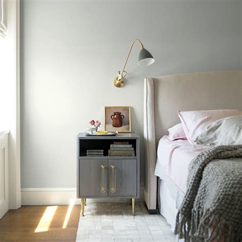 Metropolitan is an adaptable and inspired alternative to traditional neutrals. Benjamin Moore Just Released the Most Sophisticated Paint ...