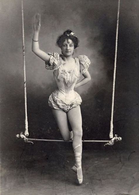 Vintage Photos Of Circus Performers From S S Vintage Everyday