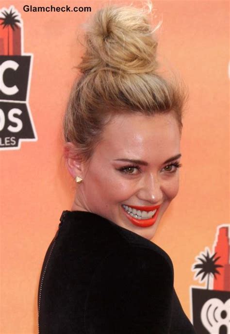 Hilary Duff Scores Top Points For Top Knot At 1st Iheartradio Music Awards