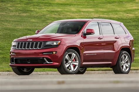 Gallery of 161 high resolution images and press release information. 2014 Jeep Grand Cherokee SRT8 - TOPAUTOMAG.COM