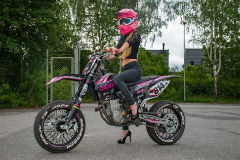 Who Rides A Supermoto Bike In High Heels Saaraazh Does That’s Who Back Off Bro Motocross