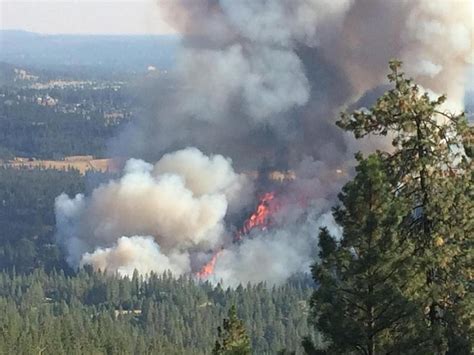 Wildfire Burning Near Spokane Threatens Homes The Columbian