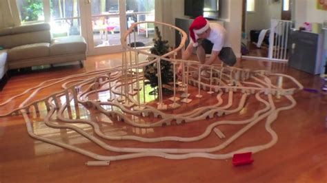 Upgrade your account to watch videos with no limits! Merry Christmas Train Set Fun - Toy Train Track 16 - YouTube