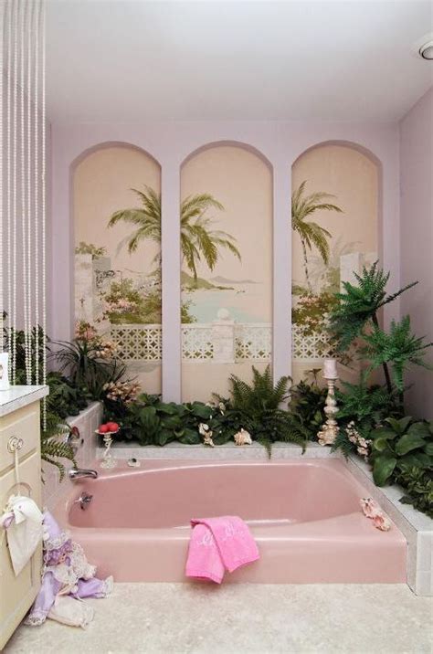 Rerunning this post — because in the meantime i discovered these are called cinderella bathtubs. 30 best images about American Standard Cinderella Corner ...
